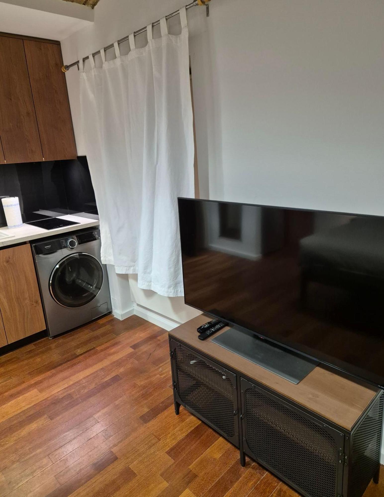 Metropolis G57 Apartment ซาเกร็บ ภายนอก รูปภาพ